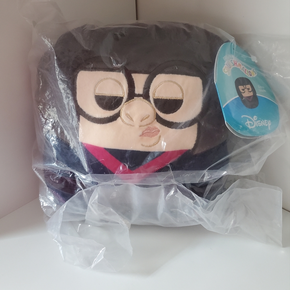 Edna Mode - Squishmallow 8" NEW